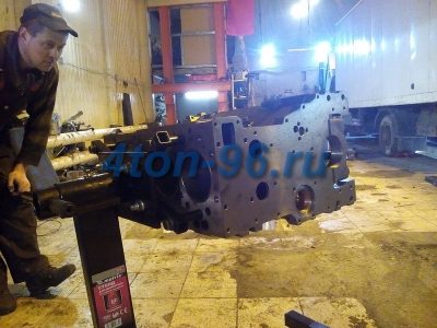 Двигатель Perkins (Phaser 135ti)