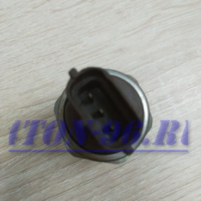 Датчик давления топливной рампы isuzu nqr75/85/fsr90 4hk1/6hk1/4jj1