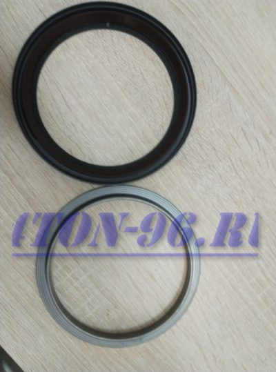Сальник коленвала передний isuzu nqr71/75 4hk1 (109*137*13)