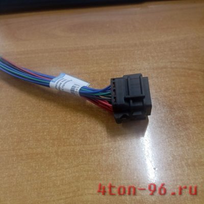 Разъем блока управления турбокомпрессором isuzu npr 90/nqr 75 с проводами