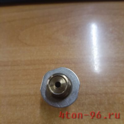 Датчик давления топлива в рампе hyundai mighty ex6/8 с дв.d4cc